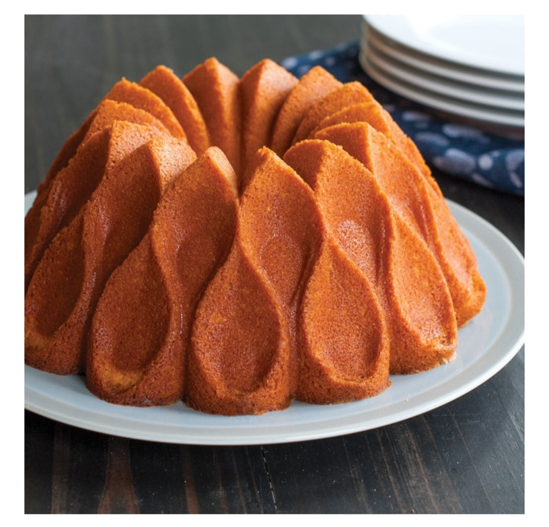 Nordic Ware Crown Bundt Pan