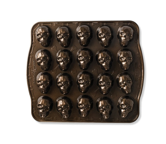 Nordic Ware Skull mini bites Cakelet Pan